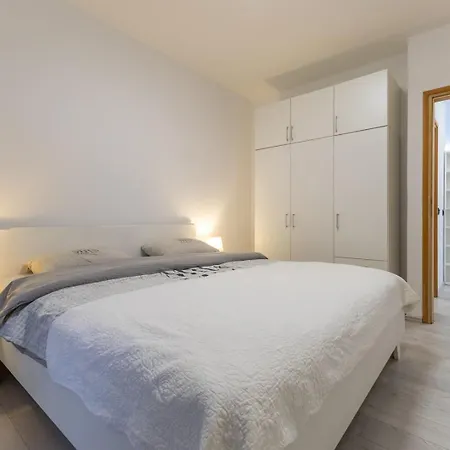 Milankovic Konukevi 3*